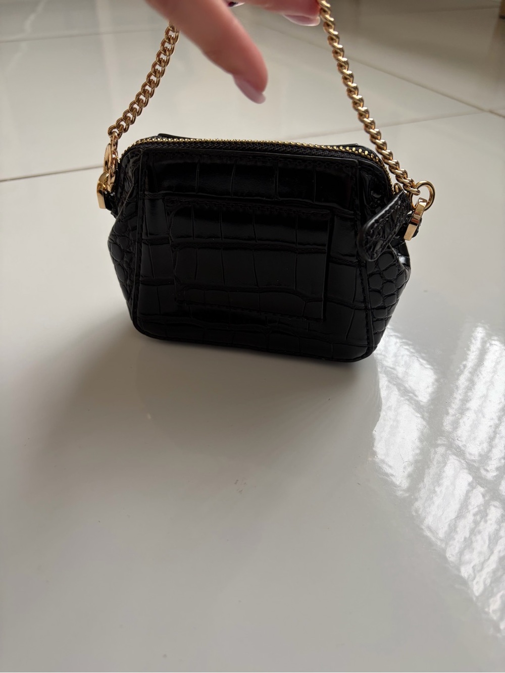 Michael Kors Black Croc-Embossed super Mini hand purse with Gold Hardware - Picture 4 of 6